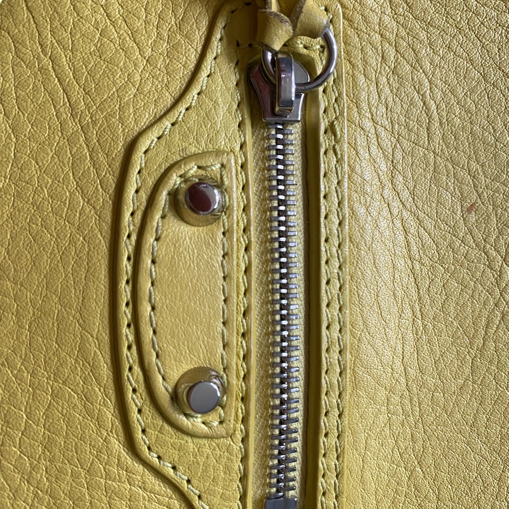 Balenciaga yellow clutch - Picture 2 of 9